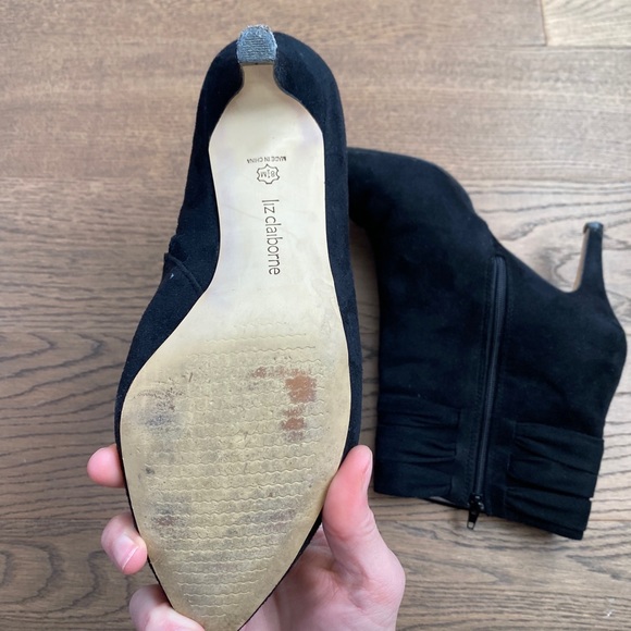 Black suede booties - Picture 2 of 6